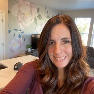 Meet your Posher, Michele